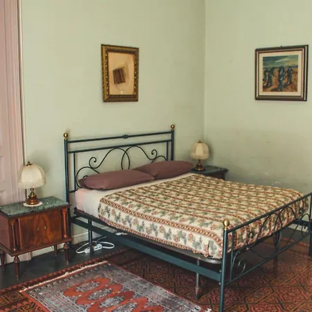 Casa Verdi - House Of Travelers 3*