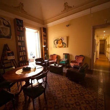 Casa Verdi - House Of Travelers Konukevi