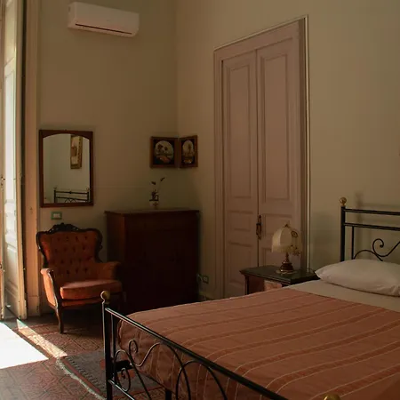Casa Verdi - House Of Travelers 3*
