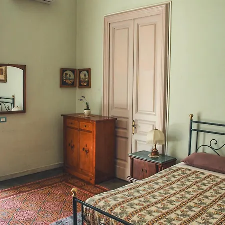 Affittacamere Casa Verdi - House Of Travelers 3*