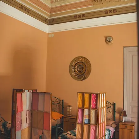 Casa Verdi - House Of Travelers Affittacamere Catania