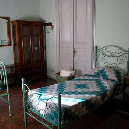 Casa Verdi - House Of Travelers 3*