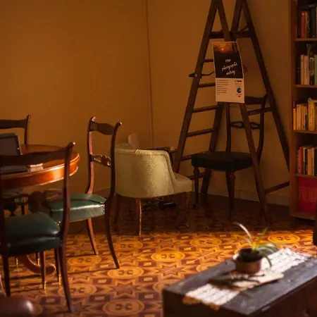 Casa Verdi - House Of Travelers Affittacamere 3*